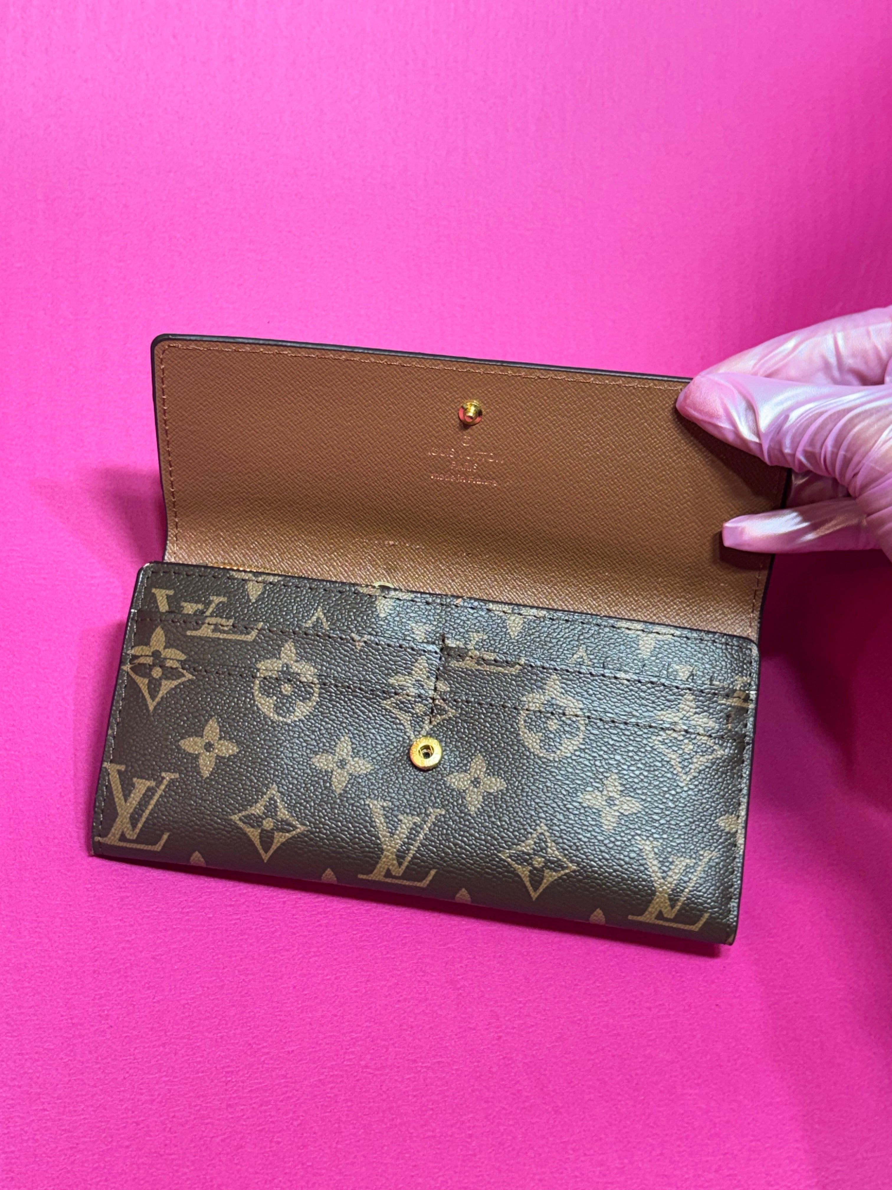 LV Wallet (brown)
