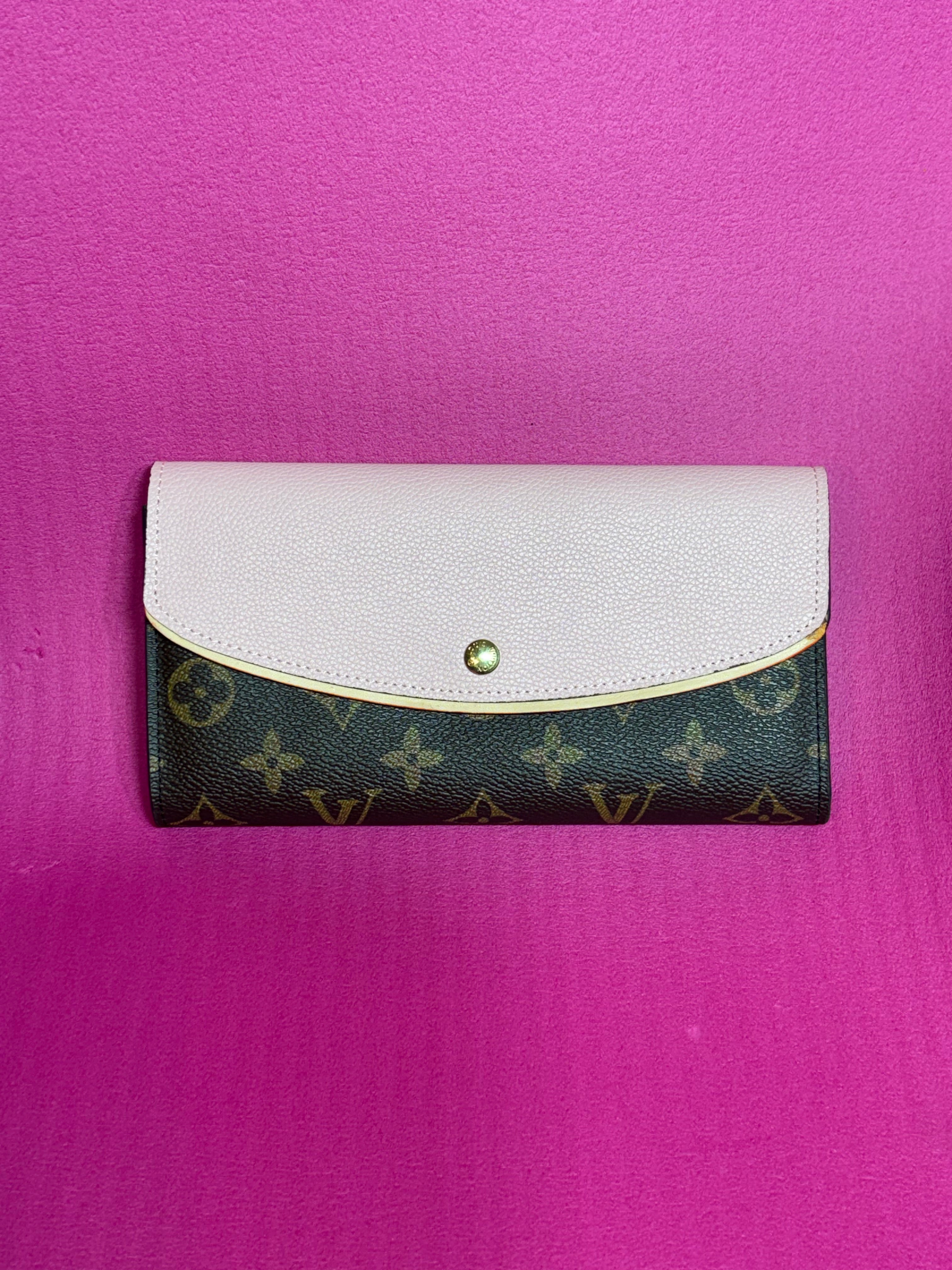 LV wallet (pink and brown)